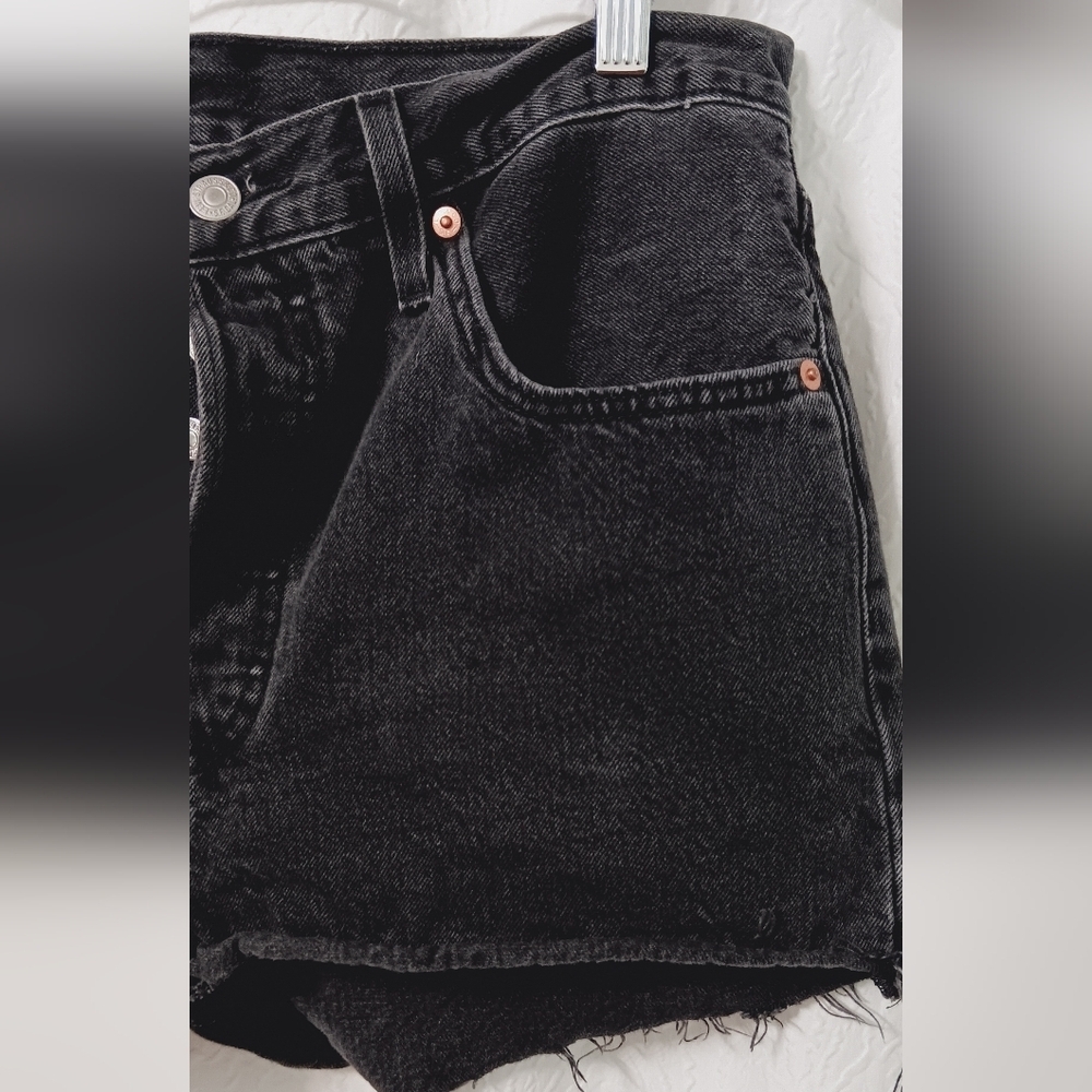 Levis 501 High Rise cut off Button Fly Shorts Size L/31 - Picture 4 of 14